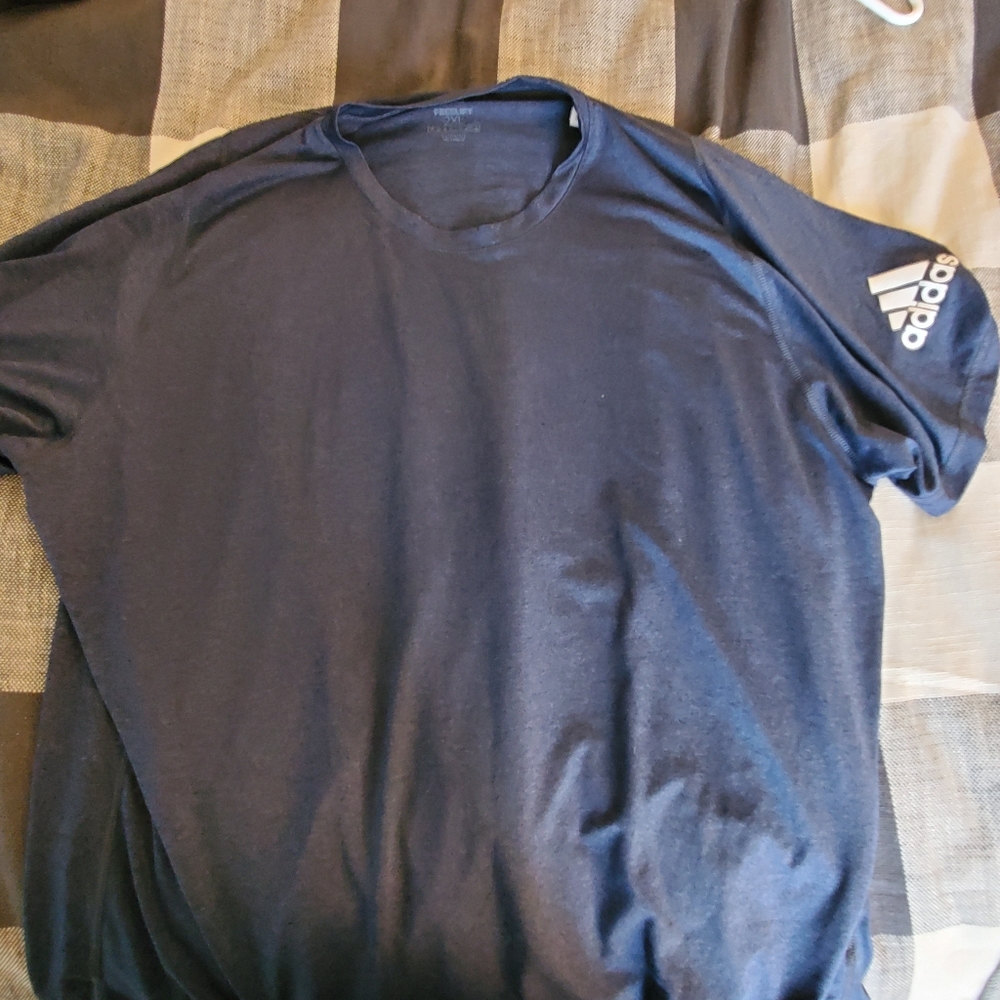 Adidas freelift tshirt